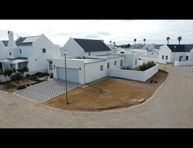 3 BEDROOM HOUSE FOR SALE IN LAMPIESBAAI